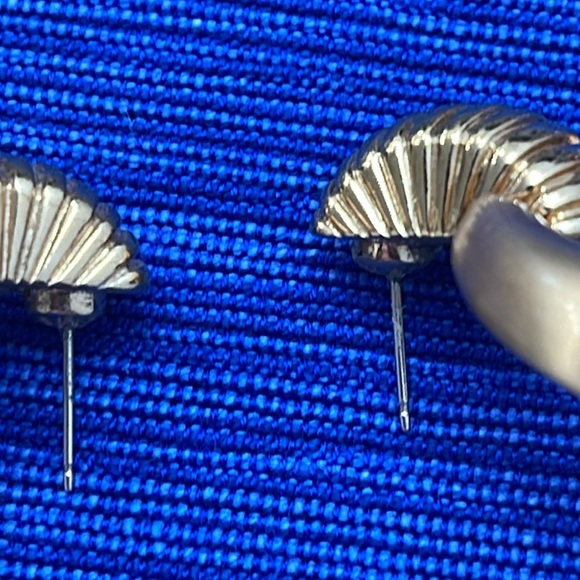 Vintage Monet Gold Plated Hoop Earrings - Picture 7 of 11